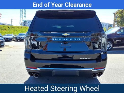 New 2025 Chevrolet Suburban Premier image 33