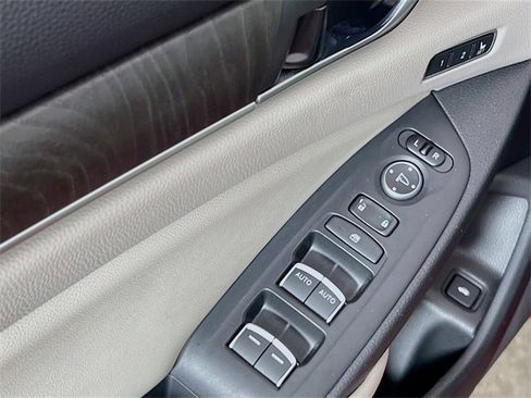 Used 2018 Honda Accord EX-L image 15