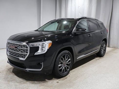 Used 2022 GMC Terrain Denali image 5