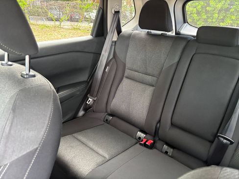 Used 2025 Nissan Rogue SV FWD image 41