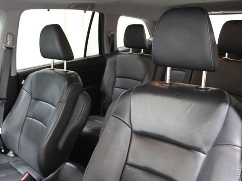 Used 2021 Honda Pilot Touring image 5