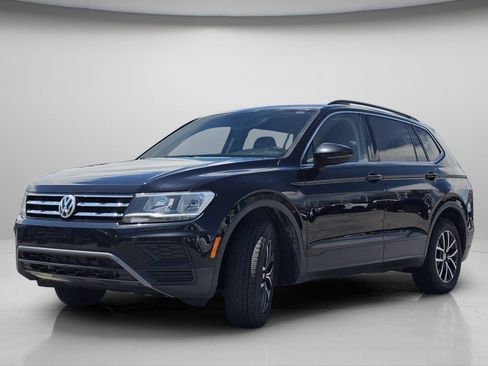 Used 2019 Volkswagen Tiguan SE w/ Panoramic Sunroof Package AWD/4WD image 19