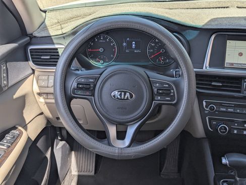 Used 2018 Kia Optima EX w/ Technology Package image 16