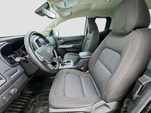 Used 2022 Chevrolet Colorado LT w/ Fleet Safety Package image 13