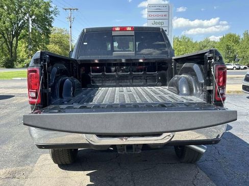 New 2025 RAM 2500 Tradesman image 31