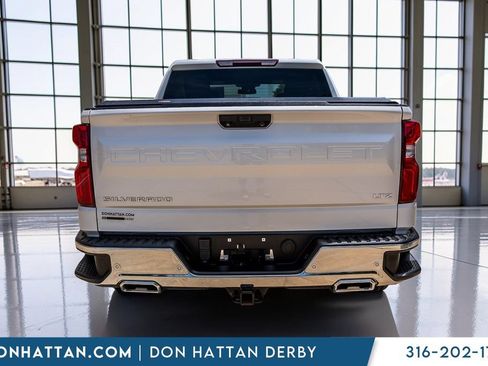 Used 2023 Chevrolet Silverado 1500 LTZ AWD/4WD image 31