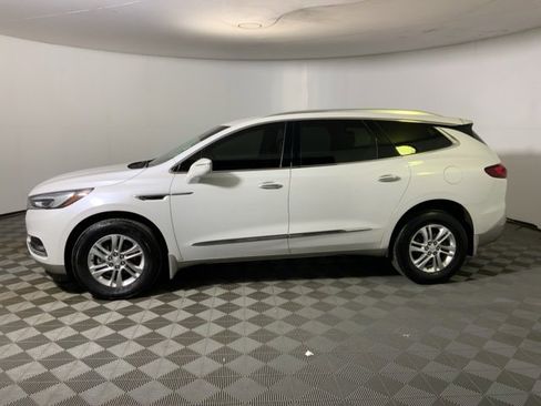 Used 2019 Buick Enclave Essence image 6