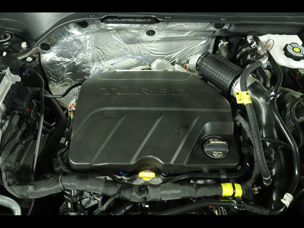 Used 2025 Chevrolet Trax LT FWD image 19