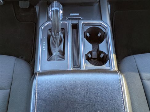 Used 2018 Ford F150 XLT w/ Equipment Group 302A Luxury image 15