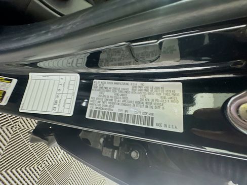 Used 2025 MAZDA CX-50 AWD 2.5 S w/ Premium Package image 12