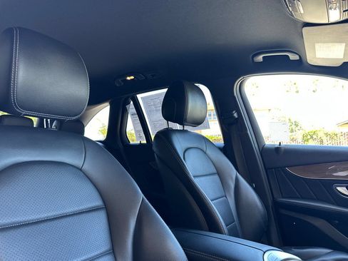 Used 2018 Mercedes-Benz GLC 300 image 17