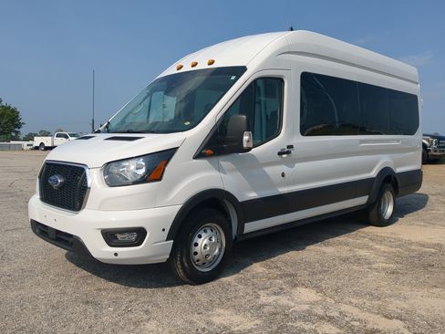 Certified 2025 Ford Transit 350 XLT RWD image 6