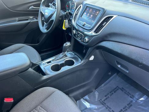 Used 2020 Chevrolet Equinox LT AWD/4WD image 17