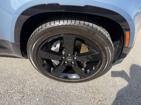 Used 2021 Land Rover Defender 110 X-Dynamic HSE image 12