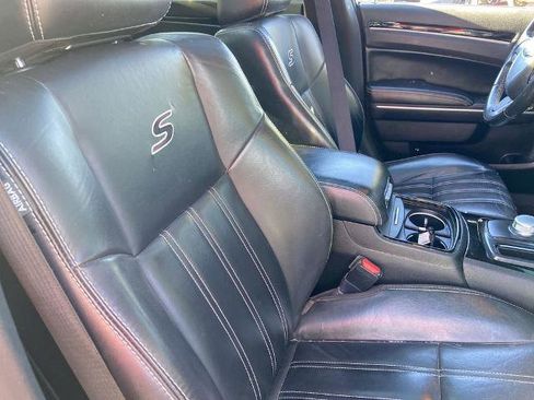 Used 2021 Chrysler 300 S image 24