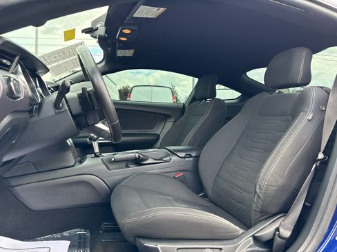 Used 2016 Ford Mustang Coupe RWD image 11