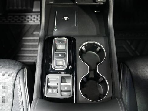 Used 2025 Honda Pilot Elite image 29