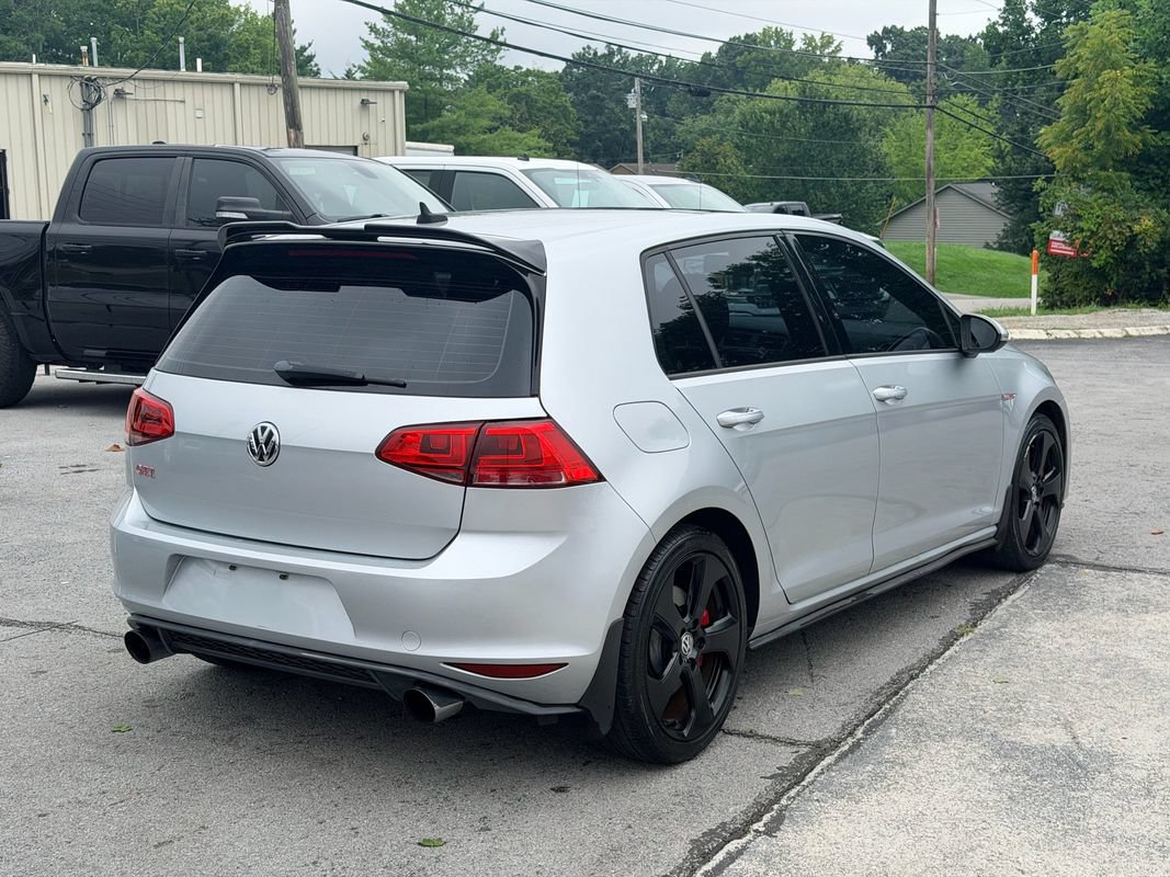 Used 2017 Volkswagen GTI SE FWD image 6