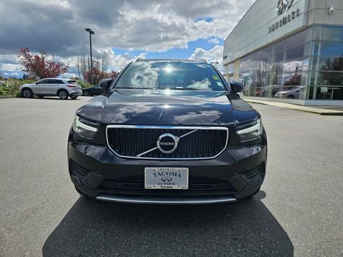 Used 2020 Volvo XC40 T5 Momentum w/ Protection Package Premier AWD/4WD image 2
