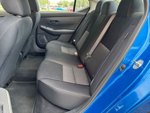 Used 2025 Nissan Sentra SV FWD image 21