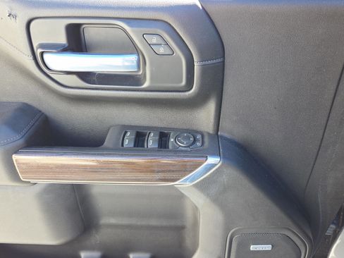 Used 2021 Chevrolet Silverado 1500 LT Trail Boss w/ Convenience Package II image 12