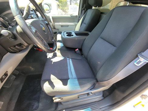 Used 2013 Chevrolet Silverado 2500 W/T image 9