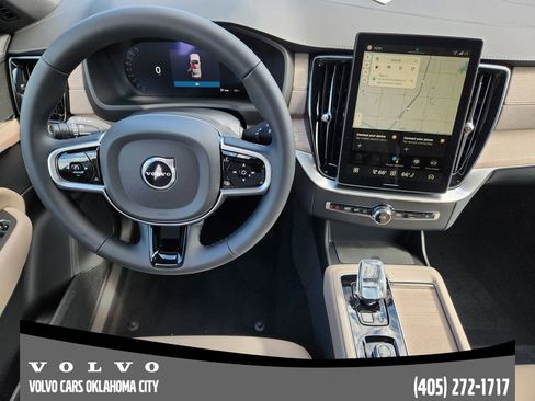 New 2026 Volvo XC90 B6 Plus w/ Protection Package Premier image 26