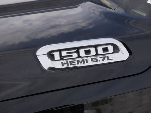 Used 2019 RAM 1500 Laramie image 17