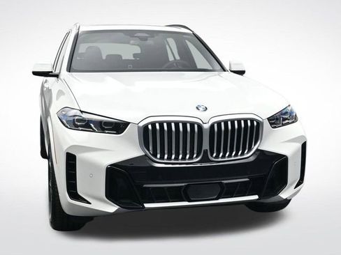 New 2026 BMW X5 xDrive40i w/ M Sport Package image 11