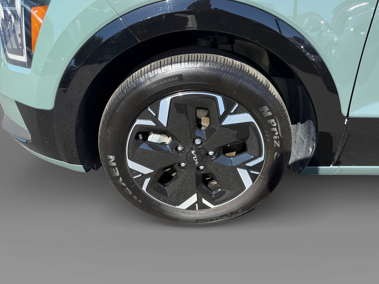 Used 2024 Kia Niro Wind FWD image 9