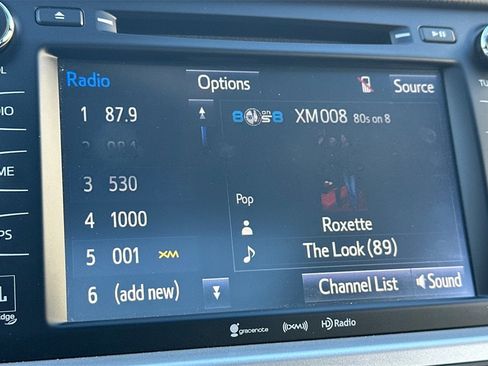 Used 2017 Toyota Highlander Limited image 18