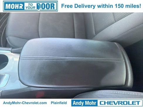Used 2016 Chevrolet Malibu LT w/ Driver Confidence Package image 23