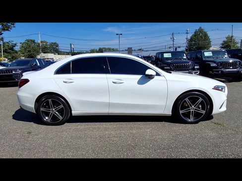 Used 2019 Mercedes-Benz A 220 image 9