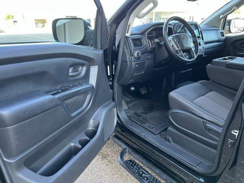 Certified 2022 Nissan Titan S w/ S Utility Package image 18