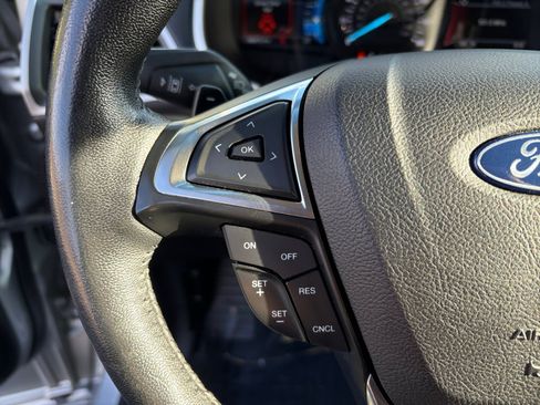 Used 2020 Ford Edge SEL AWD/4WD image 14