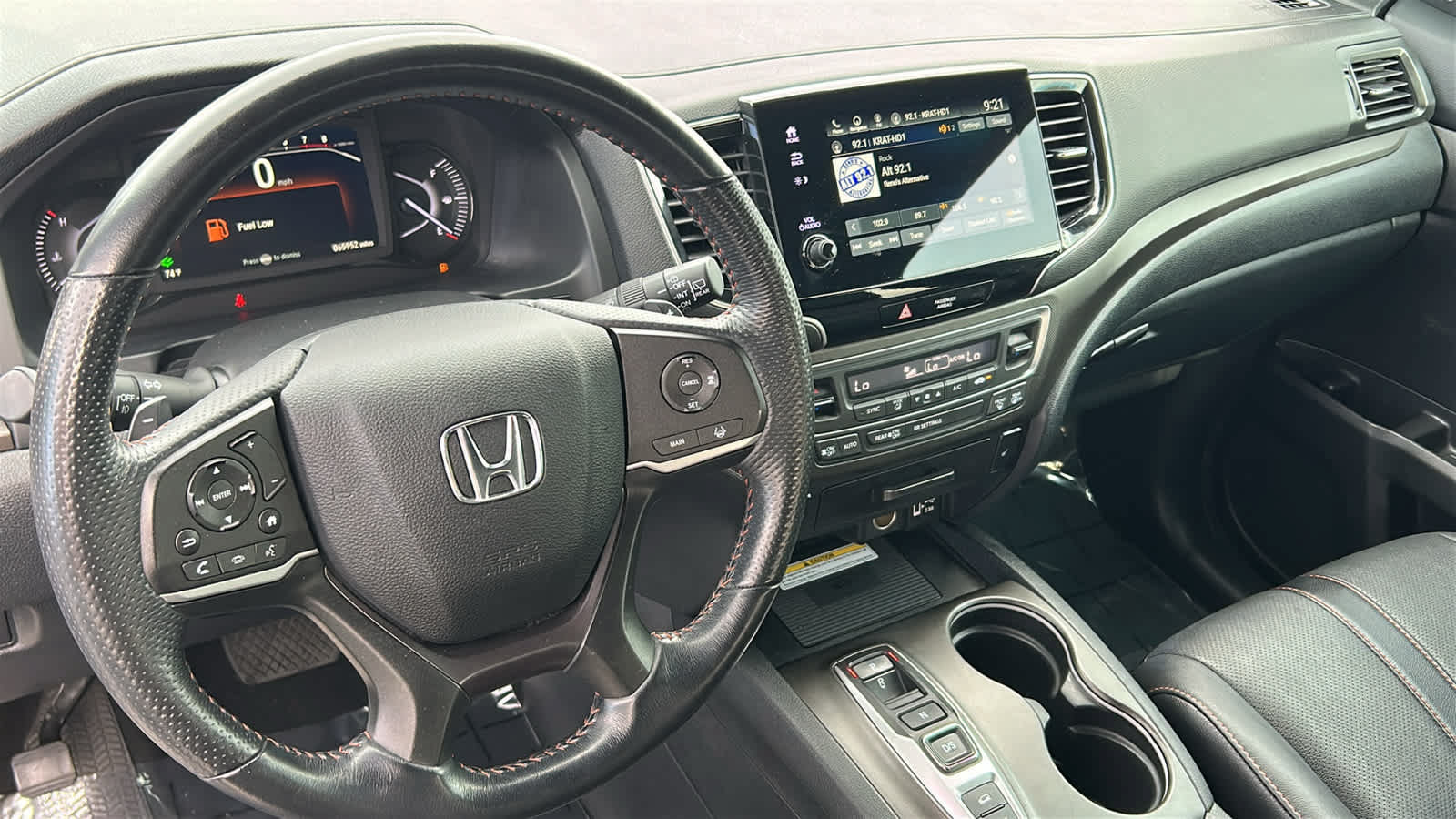 Used 2022 Honda Passport TrailSport image 10