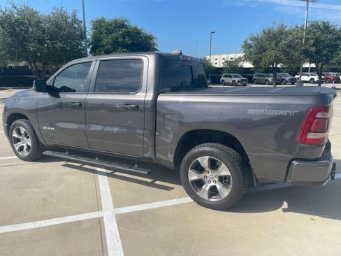 Used 2023 RAM 1500 Laramie AWD/4WD image 4