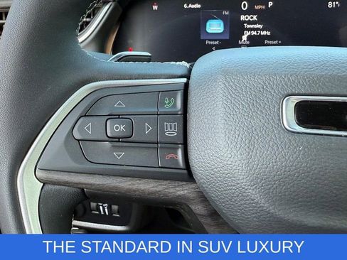 Used 2025 Jeep Grand Cherokee Limited w/ Trailer Tow Package image 13