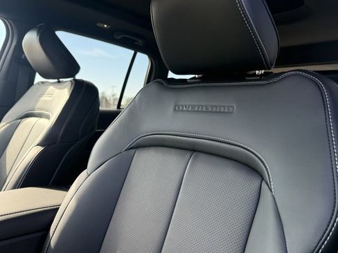 New 2025 Jeep Grand Cherokee Overland AWD/4WD image 29