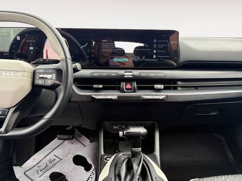 Certified 2025 Kia K4 GT-Line image 11