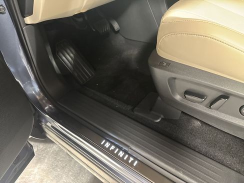 Certified 2025 INFINITI QX60 Sensory image 16