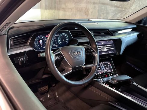 Used 2024 Audi Q8 e-tron Premium Plus w/ Premium Plus Package AWD/4WD image 4
