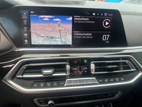 Used 2019 BMW X5 xDrive40i w/ M Sport Package AWD/4WD image 8