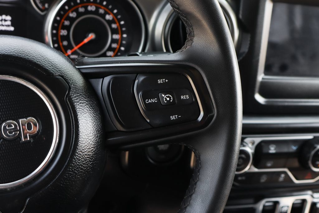 Used 2023 Jeep Wrangler Unlimited Sport AWD/4WD image 27