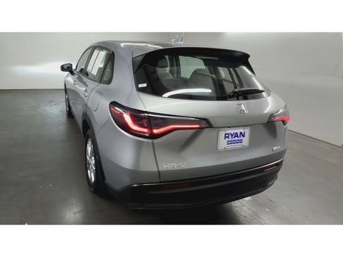 Used 2024 Honda HR-V LX image 7