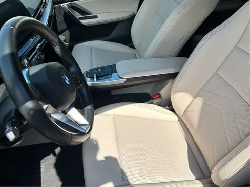 Used 2025 BMW X1 M35i w/ M Sport Professional Package image 11