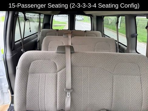 Used 2025 Chevrolet Express 3500 LS RWD image 10