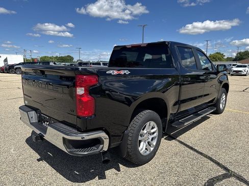 Used 2023 Chevrolet Silverado 1500 LT w/ Protection Package AWD/4WD image 7