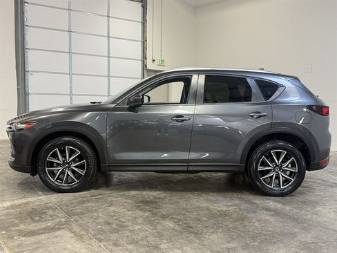 Used 2018 MAZDA CX-5 Touring w/ Preferred Equipment Package AWD/4WD image 4