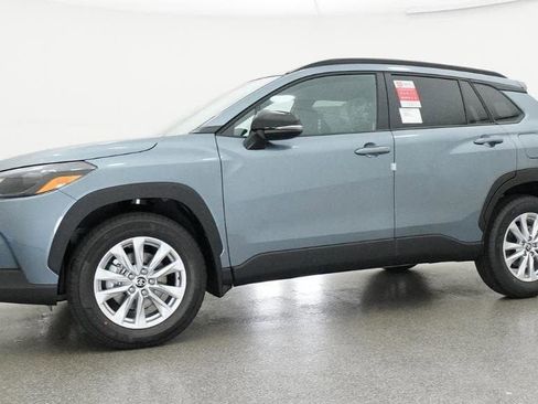 New 2026 Toyota Corolla Cross LE image 18